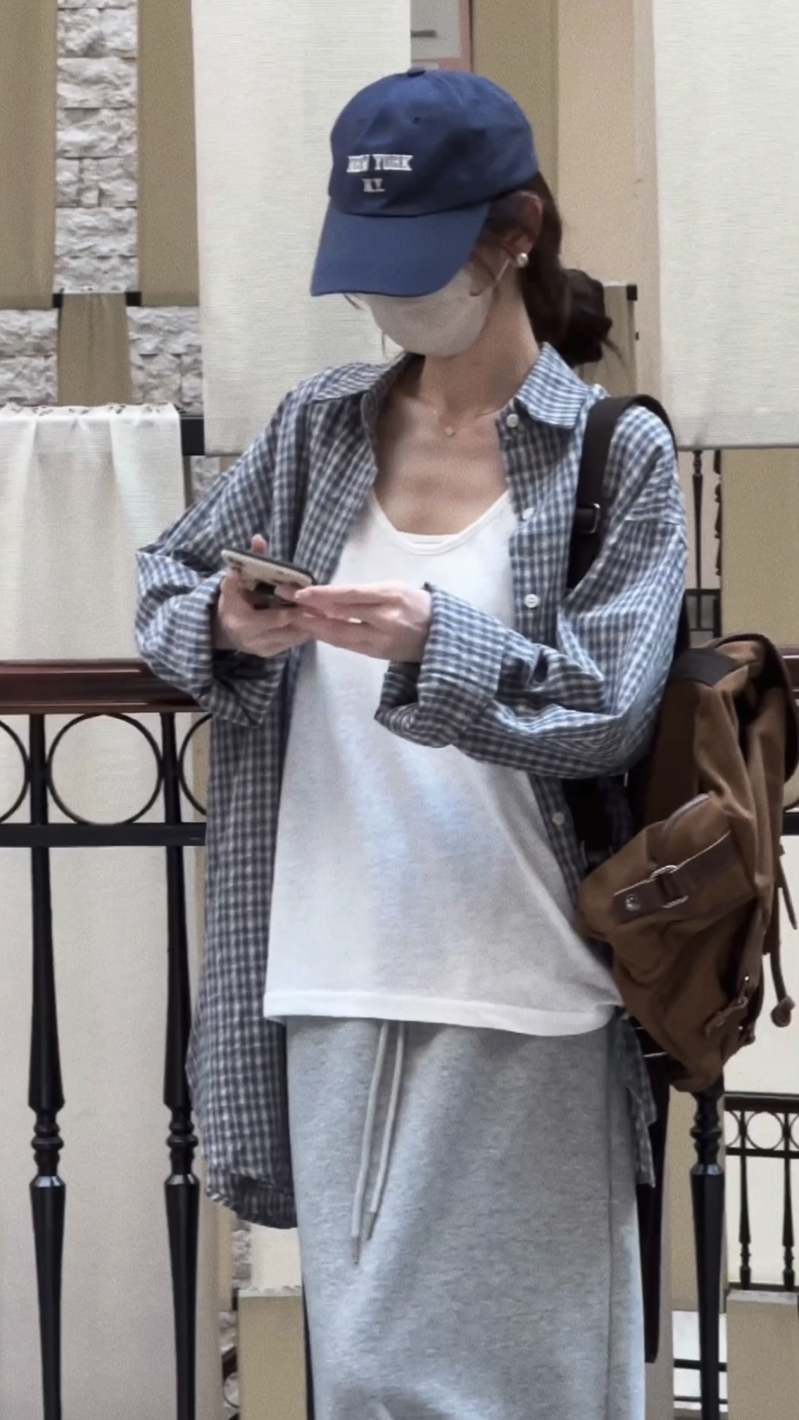 Spring New Minimalist Vest with Sporty Skirt and Plaid Shirt Set - Image 4