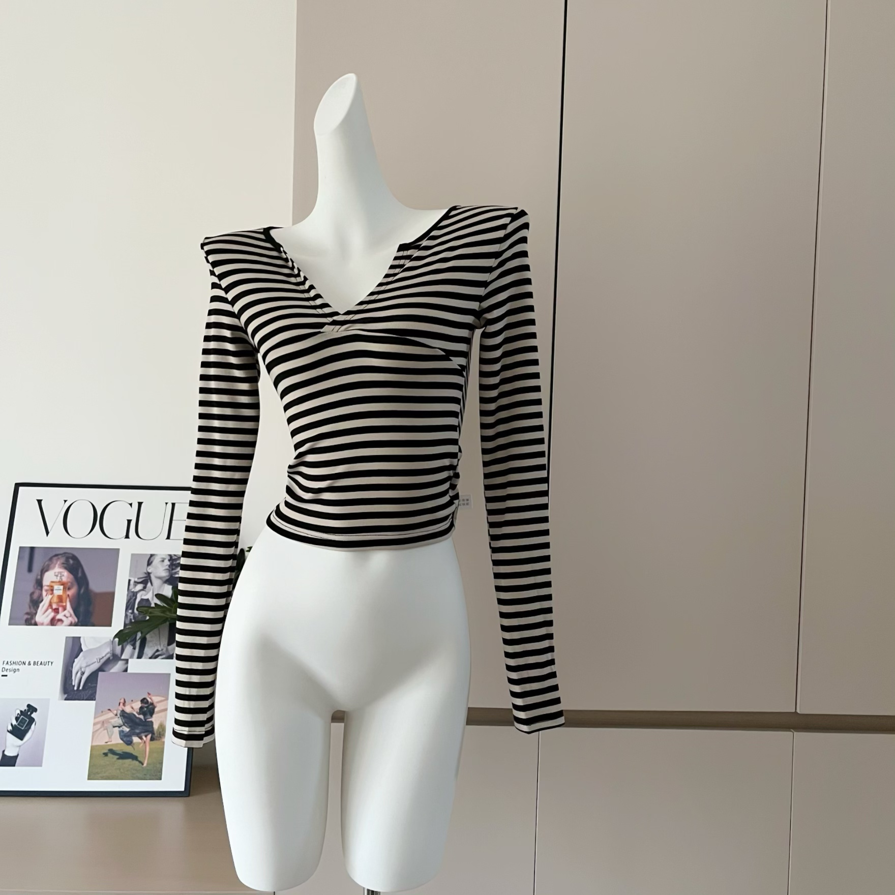 Retro Black and White Striped Slim Fit Long Sleeve Deep V Neck T Shirt for Women - Image 3