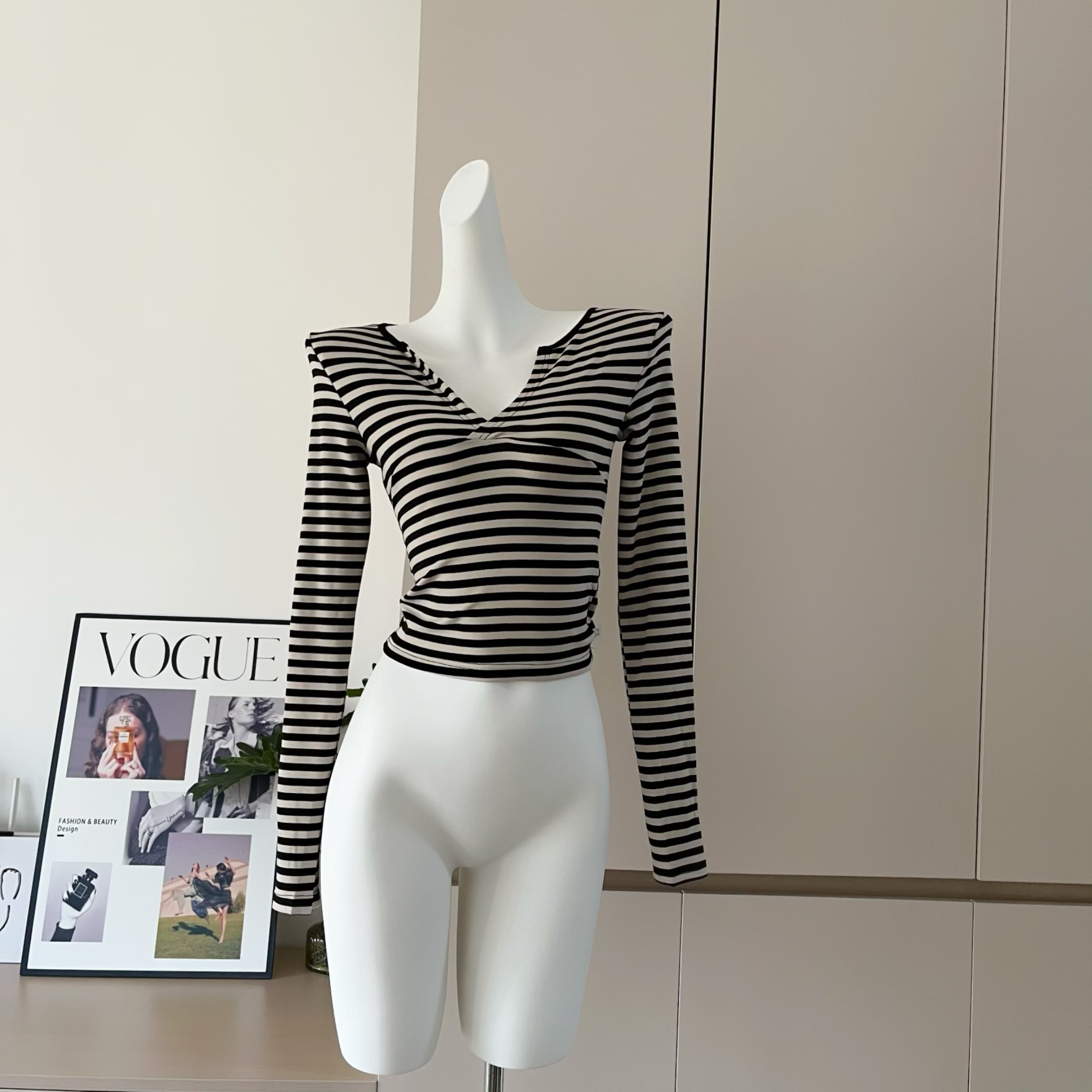 Retro Black and White Striped Slim Fit Long Sleeve Deep V Neck T Shirt for Women - Image 2