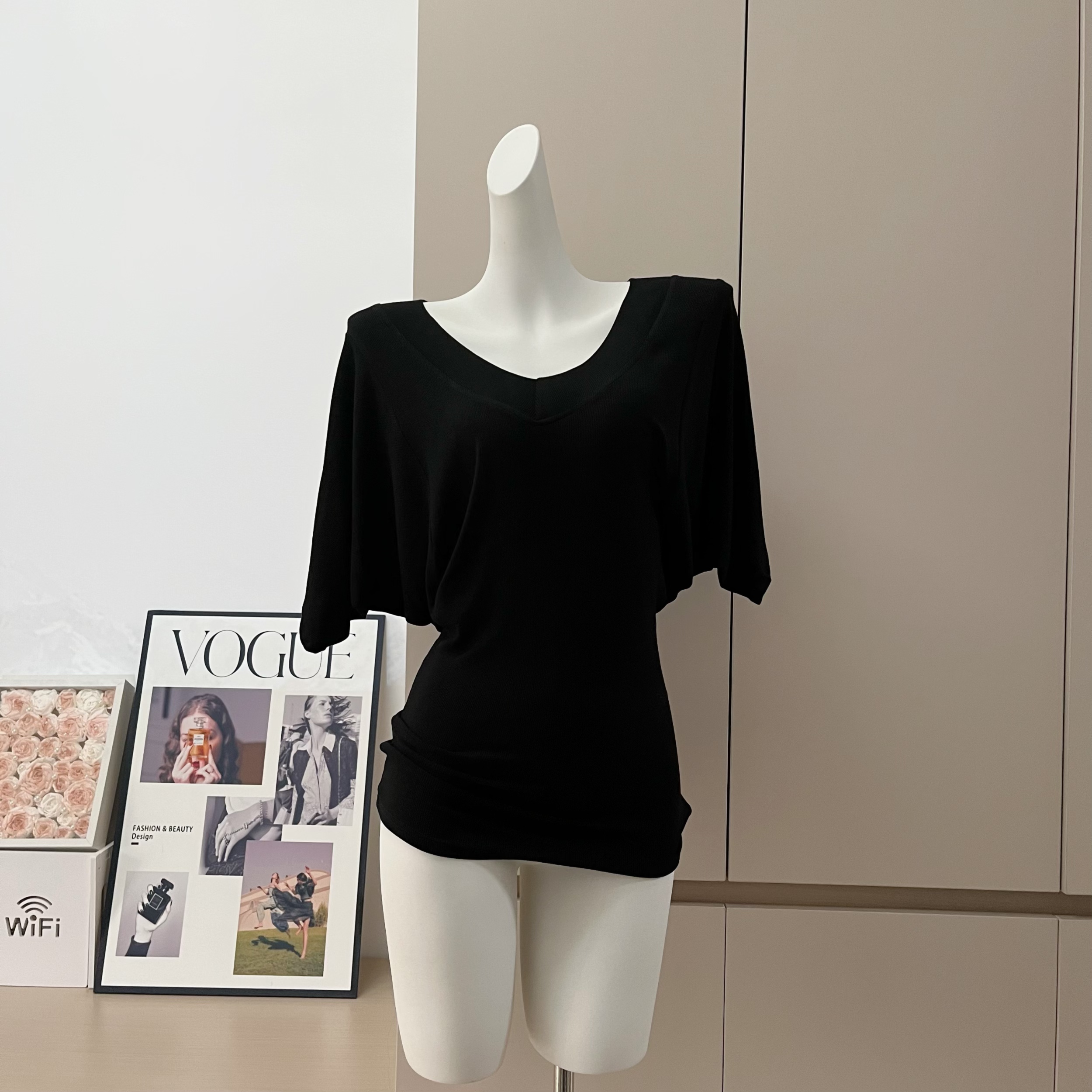 Lazy Loose V-Neck Short Sleeve T-Shirt Women 2025 Spring Gray Casual Basic Top - Image 2