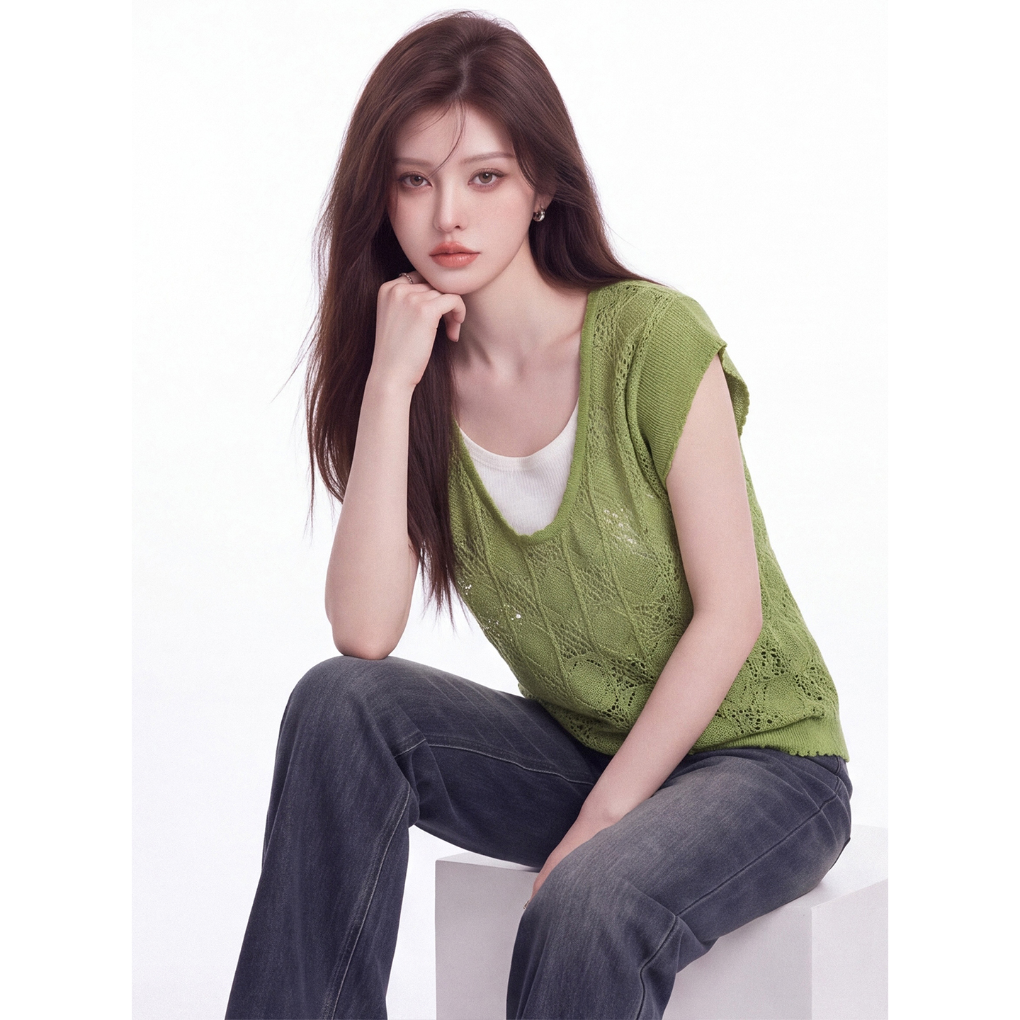 Green Cutout Fake Two-Piece Knit Vest Women Summer Korean Wave Edge U-Neck Breathable Slimming Top - Image 2